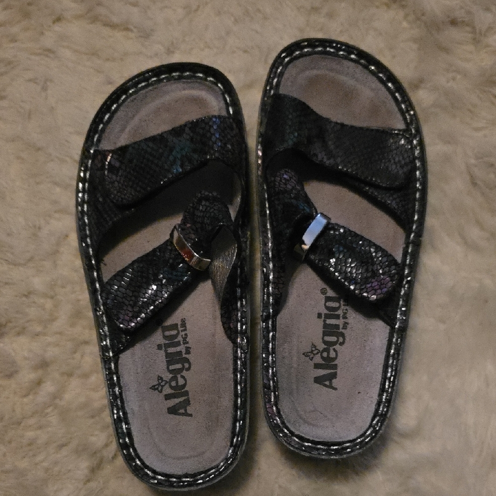 Alegria Snakeskin Patterned Sandals barely worn